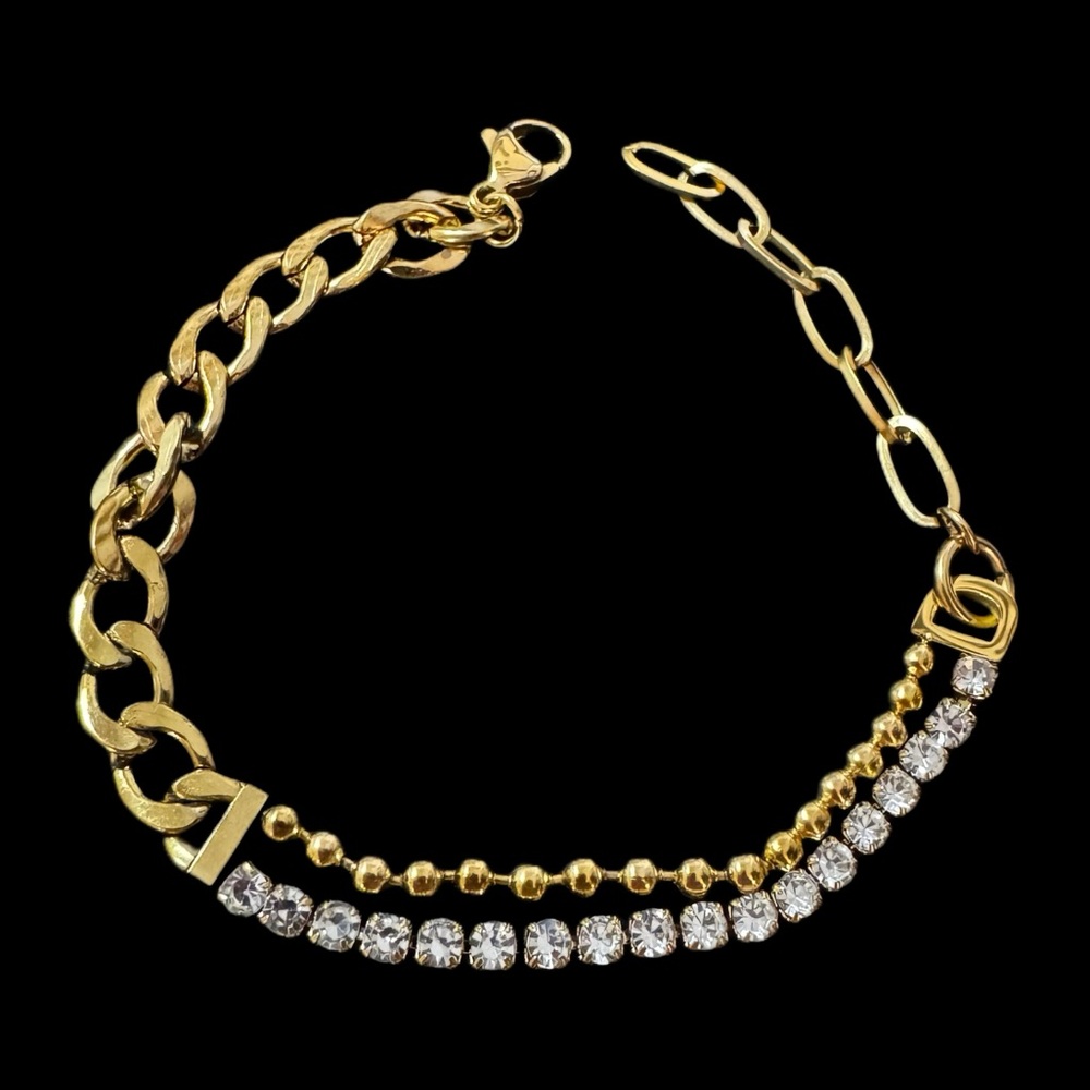 ✨Gorgeous 18K Gold Plated Chain and Crystals Bracelet ✨